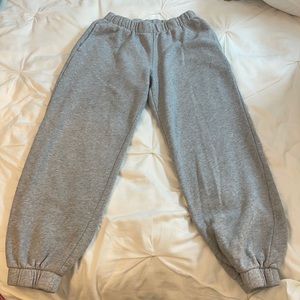 Brandy Melville/John Galt Rosa SweatPants in grey